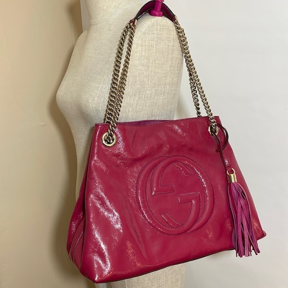 Gucci Soho patent leather shoulder bag chain